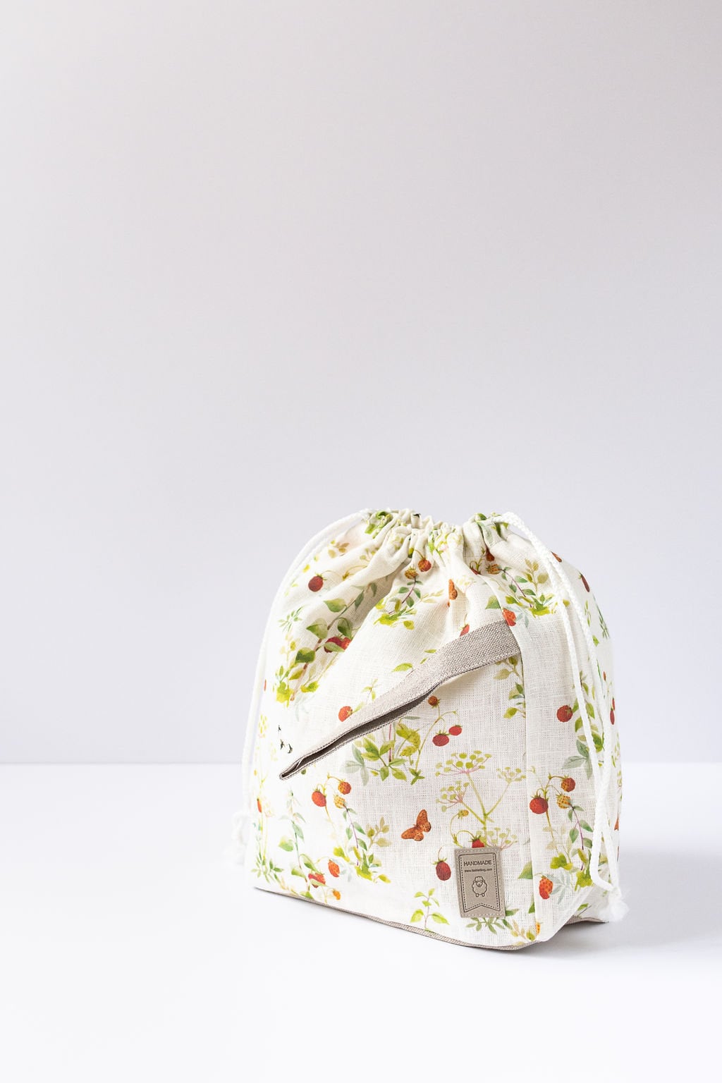 Project bags. Large and/or Small. Summer Flowers collection. Strawberry print