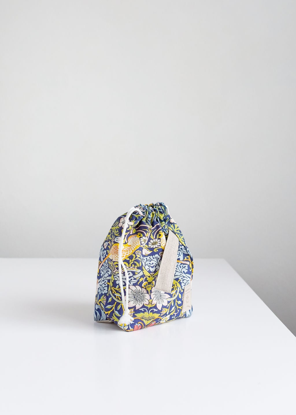 Project bags. Set of 2 Knitter Project Bags. Large and Small. William Morris Strawberry Thief print