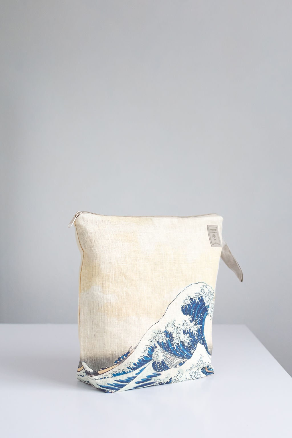 Project bag. Work in progress Project Bag with zipper. Yarn organizer. Bag inspired by Hokusai The Great Wave.