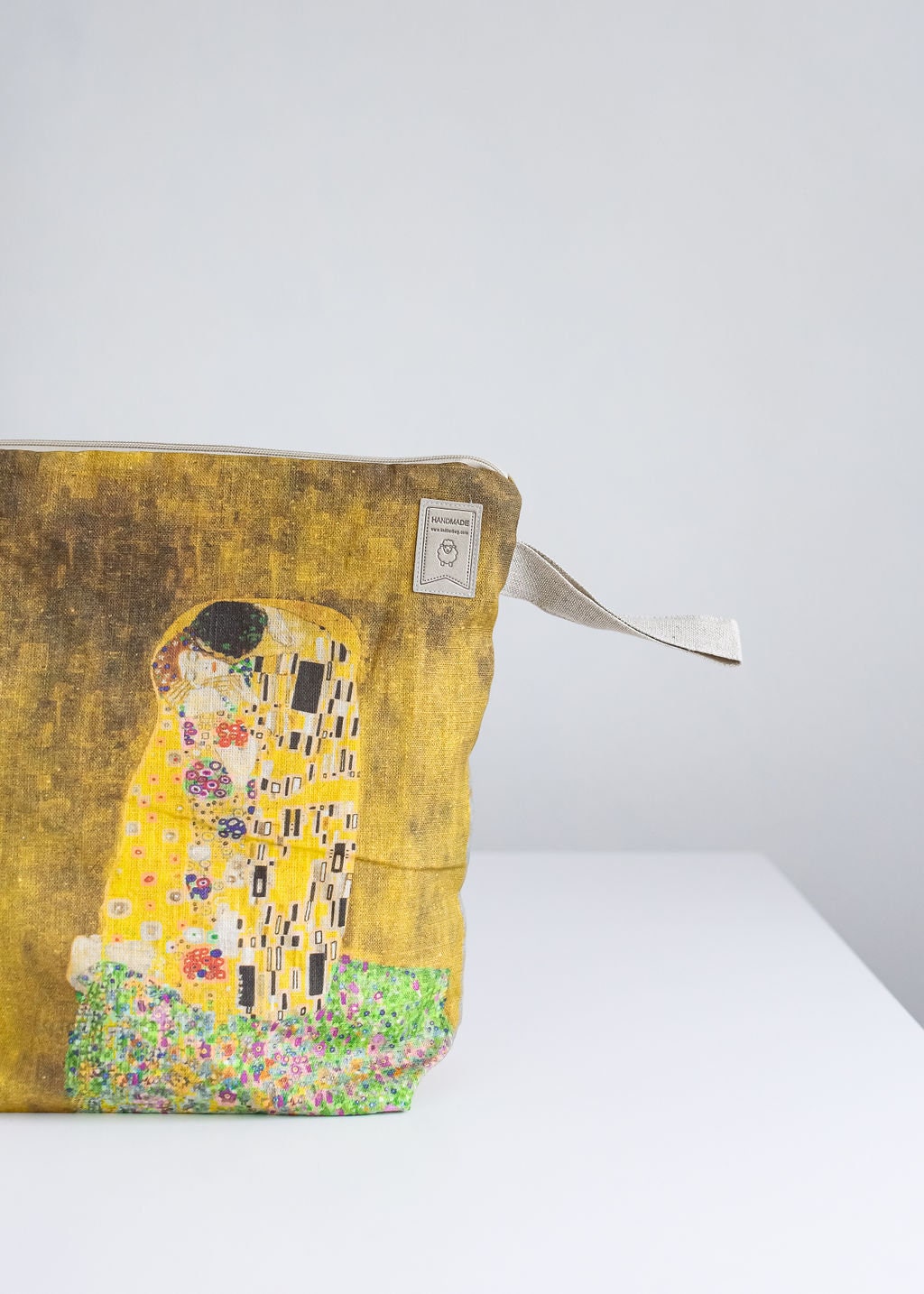 Project bag. Work in progress Project Bag with zipper. Yarn organizer. Bag inspired by Gustav Klimt "The Kiss".