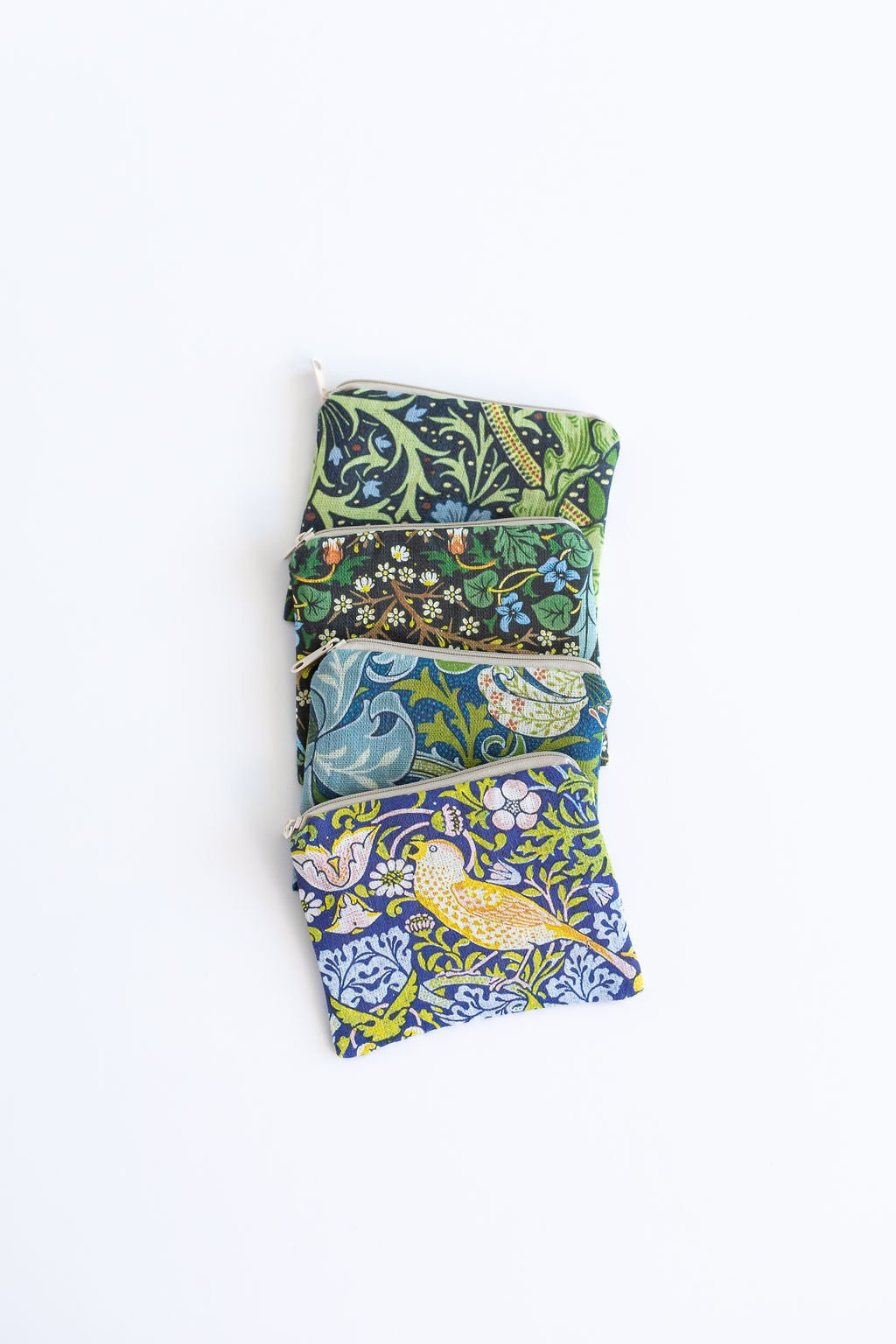 Small zip purse, small coin purse, sewing notions pouch, knitting pouch, William Morris, Golden Lily print.