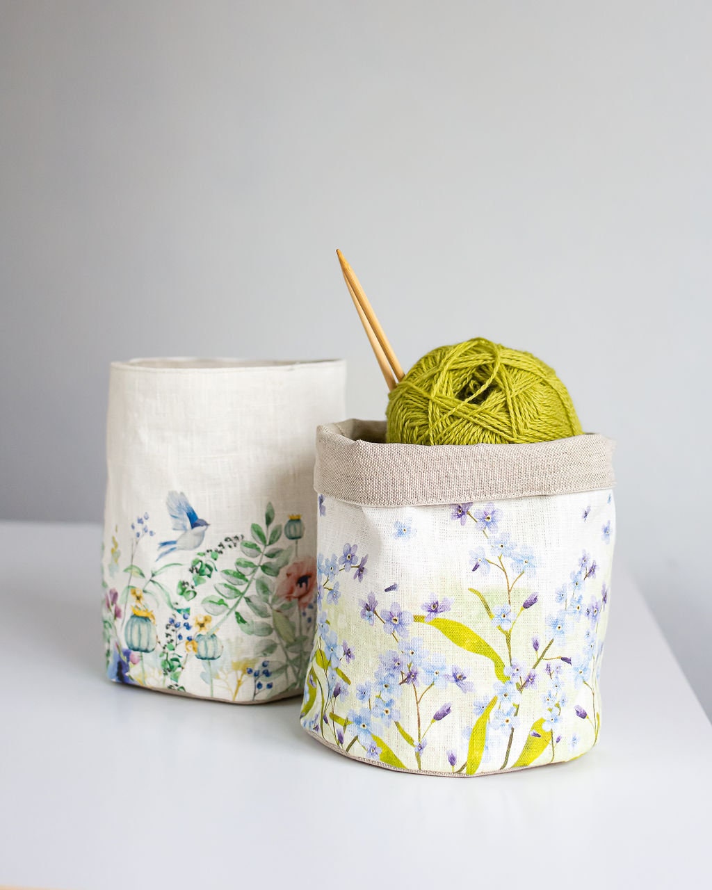 Storage basket with Not Forgotten Flowers print.