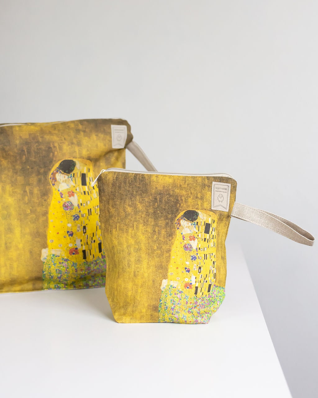 Project bag. Work in progress Project Bag with zipper. Yarn organizer. Bag inspired by Gustav Klimt "The Kiss".