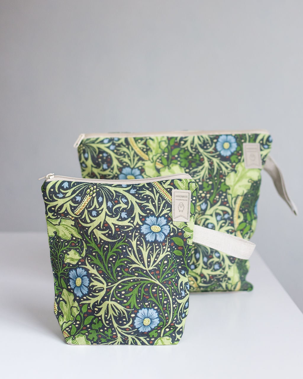 William Morris Seaweed Project Bag with zipper. Gift for knitter
