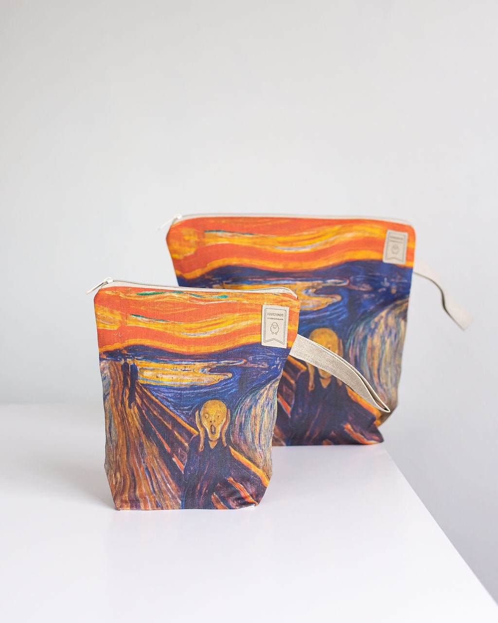 Project bag. Work in progress Project Bag with zipper. Yarn organizer. Bag inspired by Edvard Munch "The Scream"