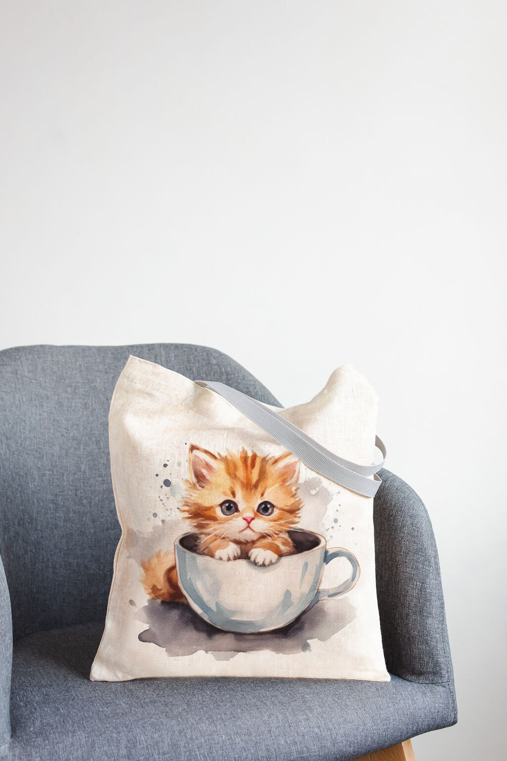 Shopping tote with Cat playing with yarn print. Linen Market Bag.