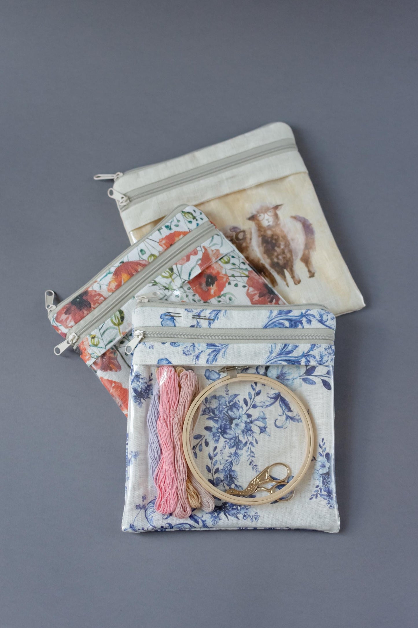 Project bag for Embroidery projects. Stitch Project Case Storage Travel Hand Sewings. Toile de jouy pattern. Sizes 13x11 or 8x9inches