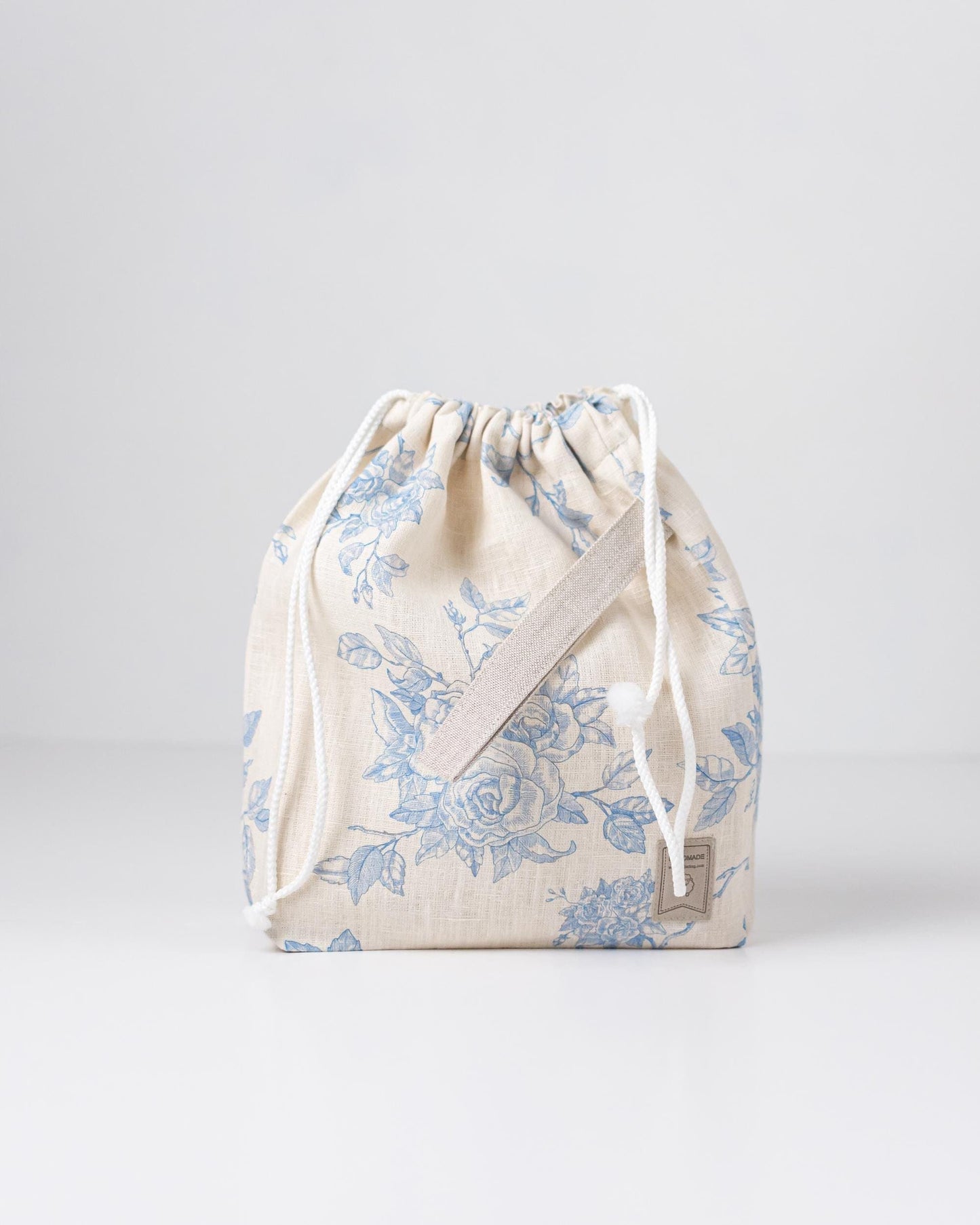 Project Bag. Drawstring Knitting Project Bag with Toile de jouy print with blue roses.