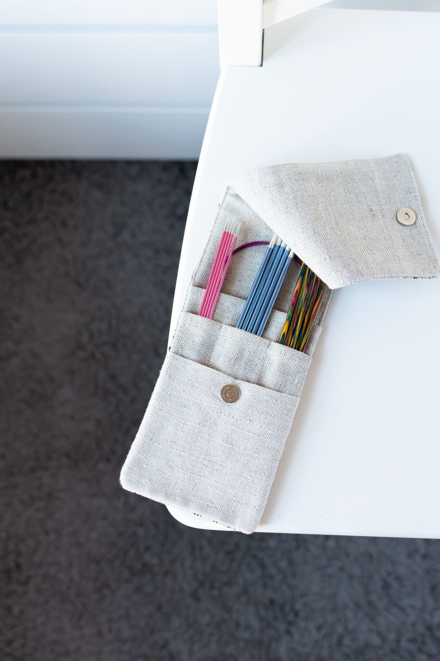 MINI Needle Case. size: 4" x 9,2" (or 4" x 11"). Needles, Crochets and Hooks Case. Flowers print