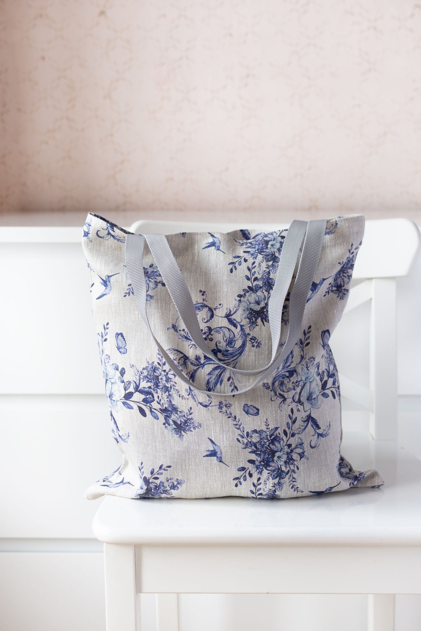 Linen Market Bag. Size: 13" x13". Blue flowers