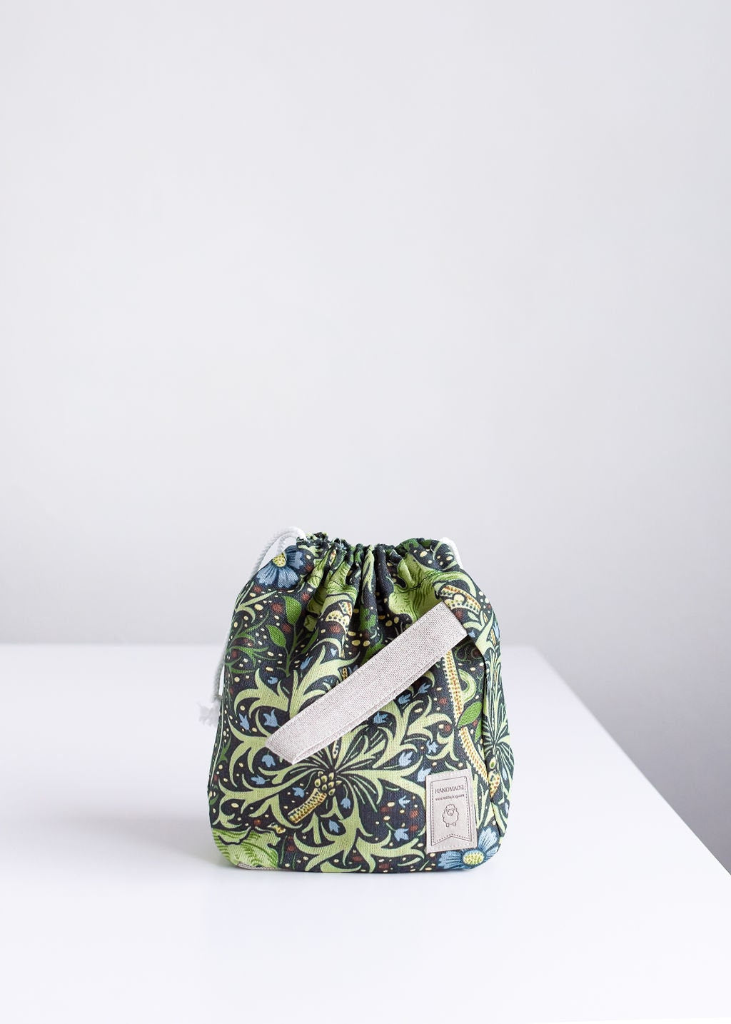 William Morris. Seaweed, Linen project bag, Knitting needle holder,  Knitting Project Bag. Drawstring. Size Large.