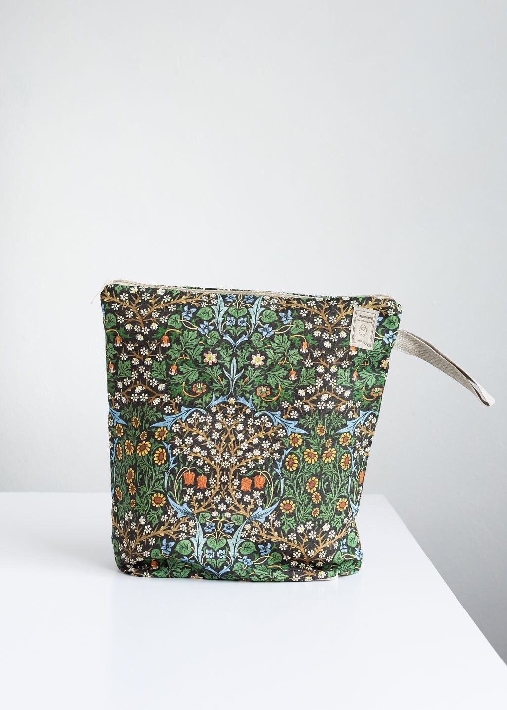 William Morris Blackthorn bag. Project Bag with zipper