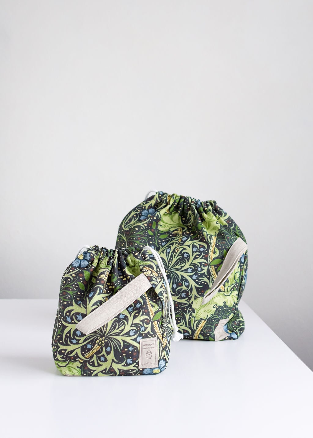 William Morris. Seaweed, Linen project bag, Knitting needle holder,  Knitting Project Bag. Drawstring. Size Large.