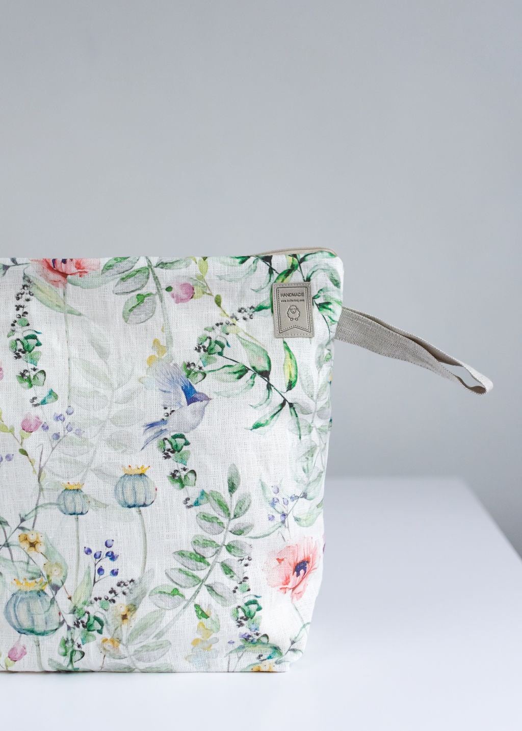 Meadow pattern project bag. Work in progress Project Bag with zipper. Yarn organizer