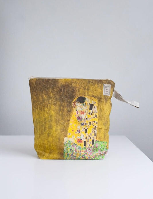 Project bag. Work in progress Project Bag with zipper. Yarn organizer. Bag inspired by Gustav Klimt "The Kiss".