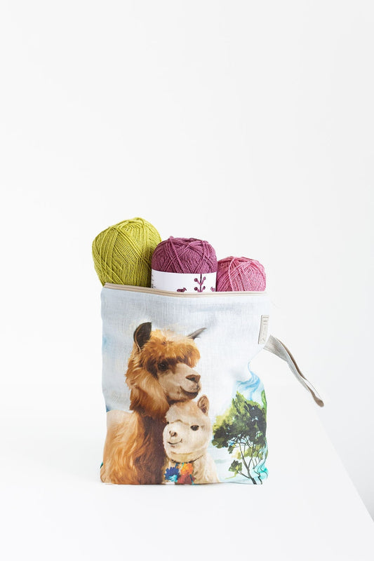 Project Bag with zipper. Yarn organizer with Lama print
