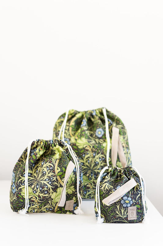 William Morris Seaweed print Set of 3 Project Bags. Sizes XL, Large and Small.