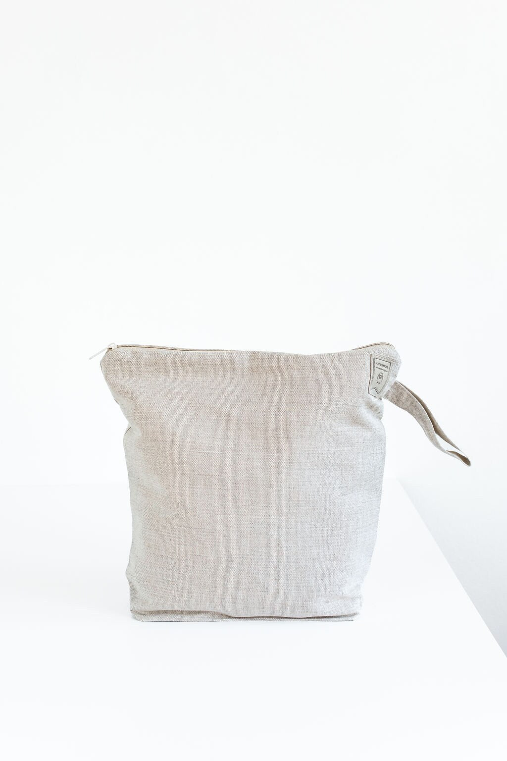 Natural linen gray project bag. Work in progress Project Bag with zipper. Yarn organizer