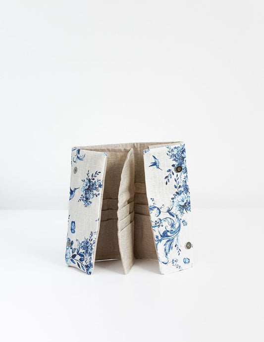 Needle, Crochet, Hooks Case with  21 pockets for circle neeldes & 24 for socks needles with Toile de Jouy print