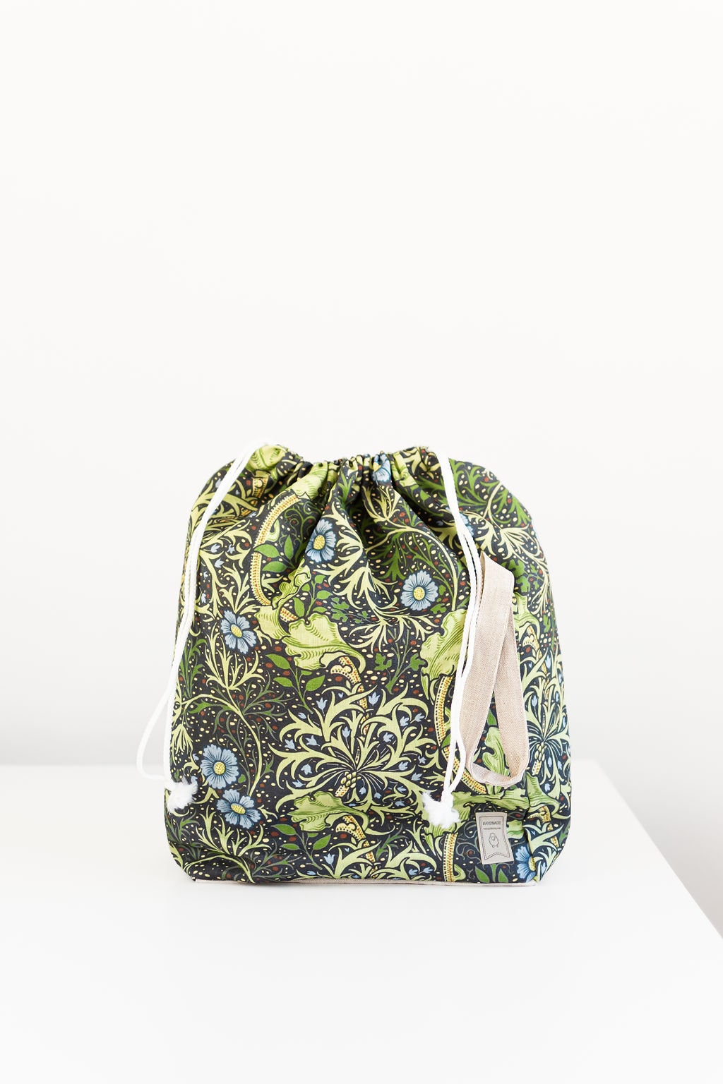 William Morris Seaweed print Set of 3 Project Bags. Sizes XL, Large and Small.