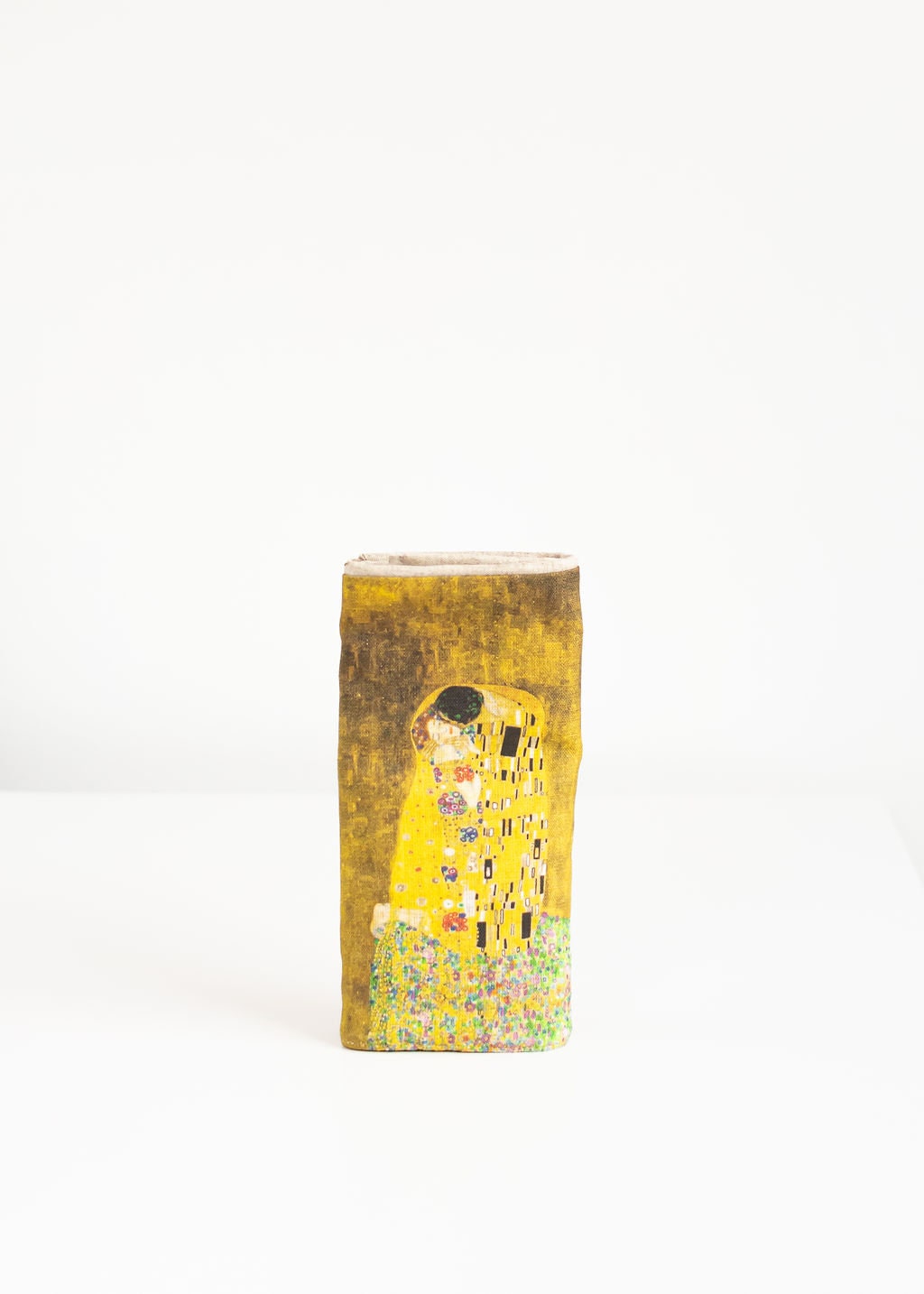 Needles, Crochets, Hooks Case with Gustav Klimt "The Kiss" print.  Inside 21pockets-circle &24socks needles.
