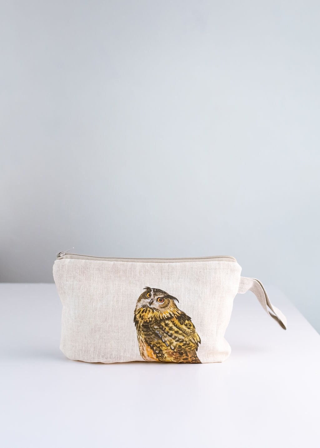 Wristlet pouch Owl print fabric Natural linen, pencil case, cosmetic bag, make-up pouch