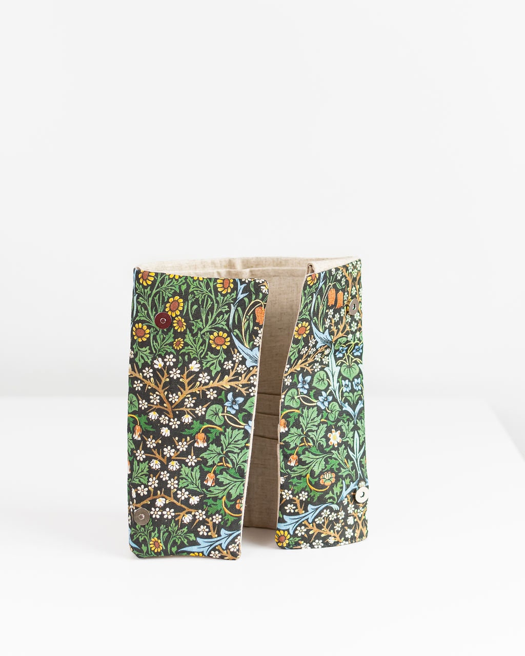 William Morris, Blackthorn print Stylish Case for Crochet Hooks - 21 Pockets for Circular Needles & 24 for Socks Needles unique needle case