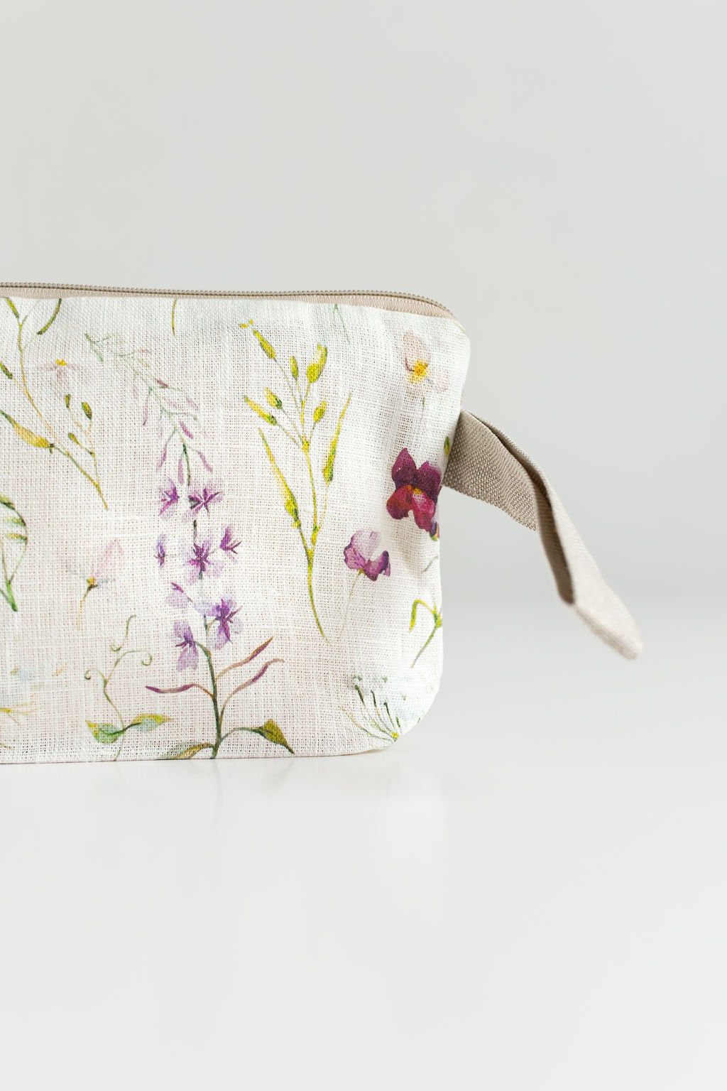 Wristlet pouch with Meadow print fabric