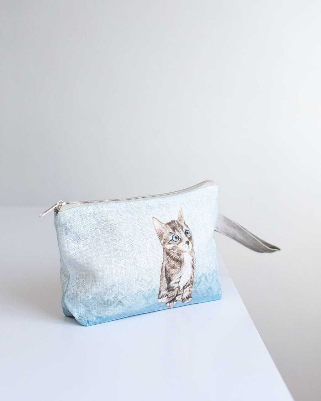 Linen wristlet pouch with Cat print, cosmetic bag