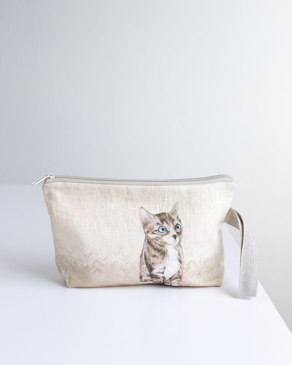 Linen wristlet pouch with Cat print, cosmetic bag