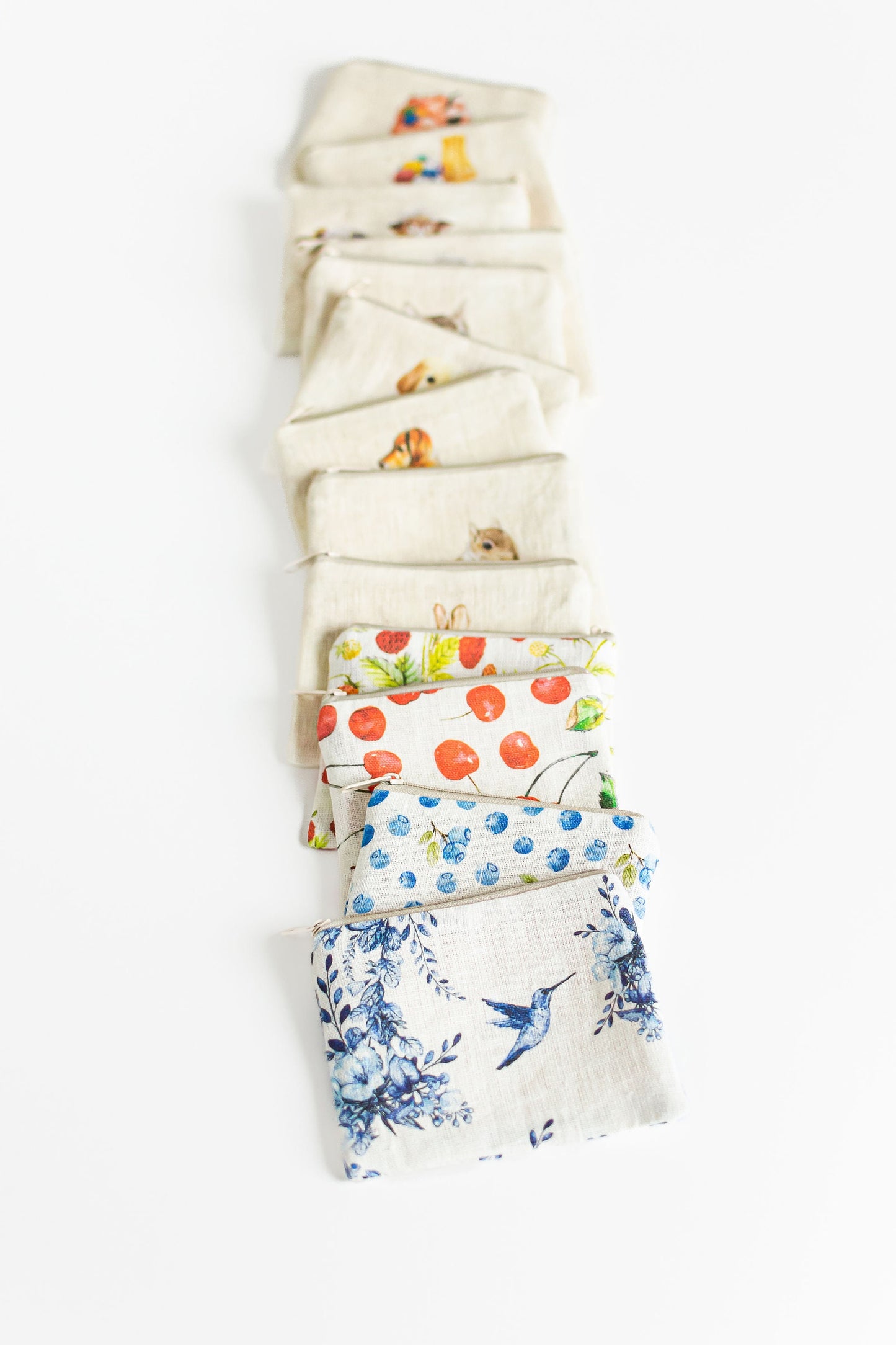 Toile de Jouy small zip purse, small coin purse, sewing notions pouch, knitting pouch