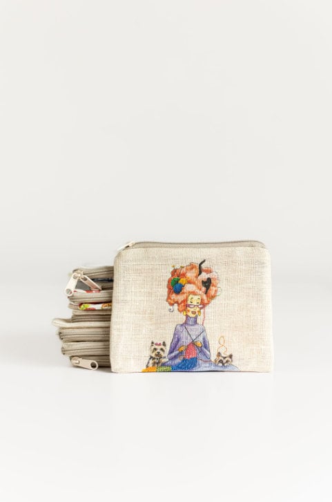 Small zip purse with Lady who is knitting print