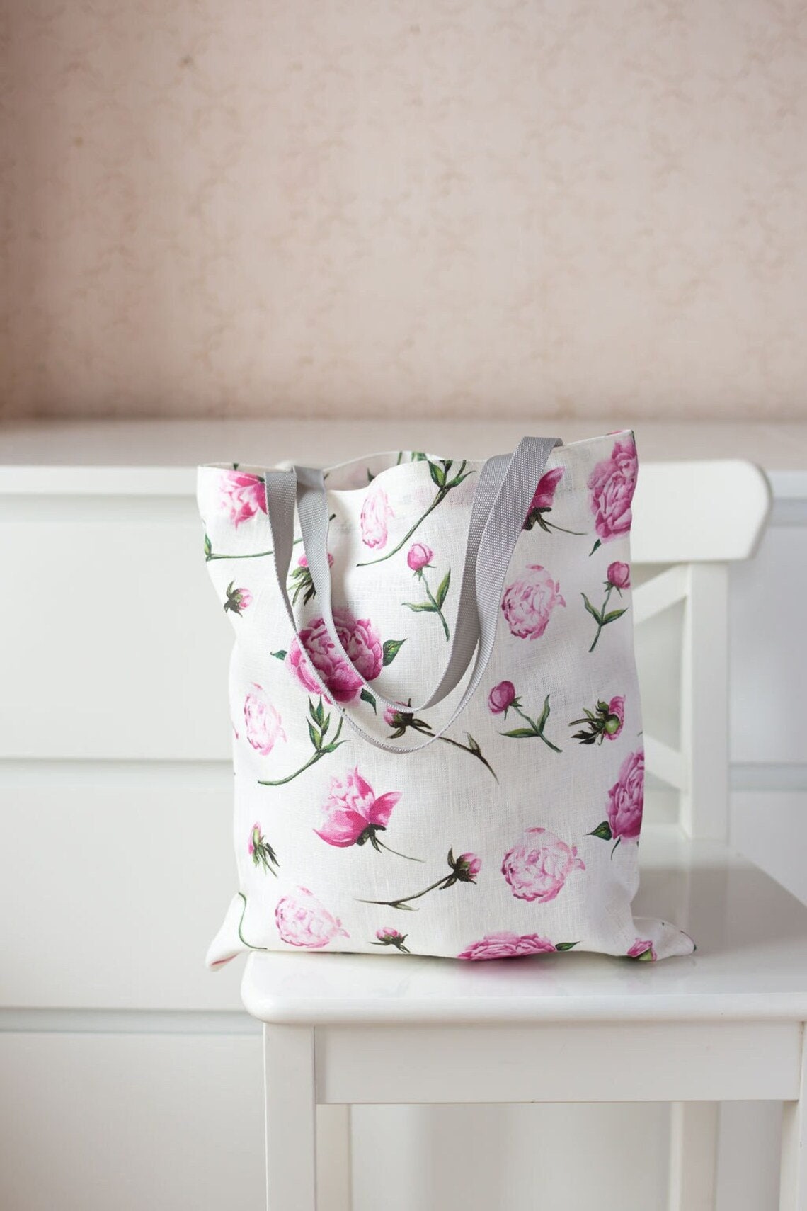 Meadow flowers print bag. Shopping tote bag.