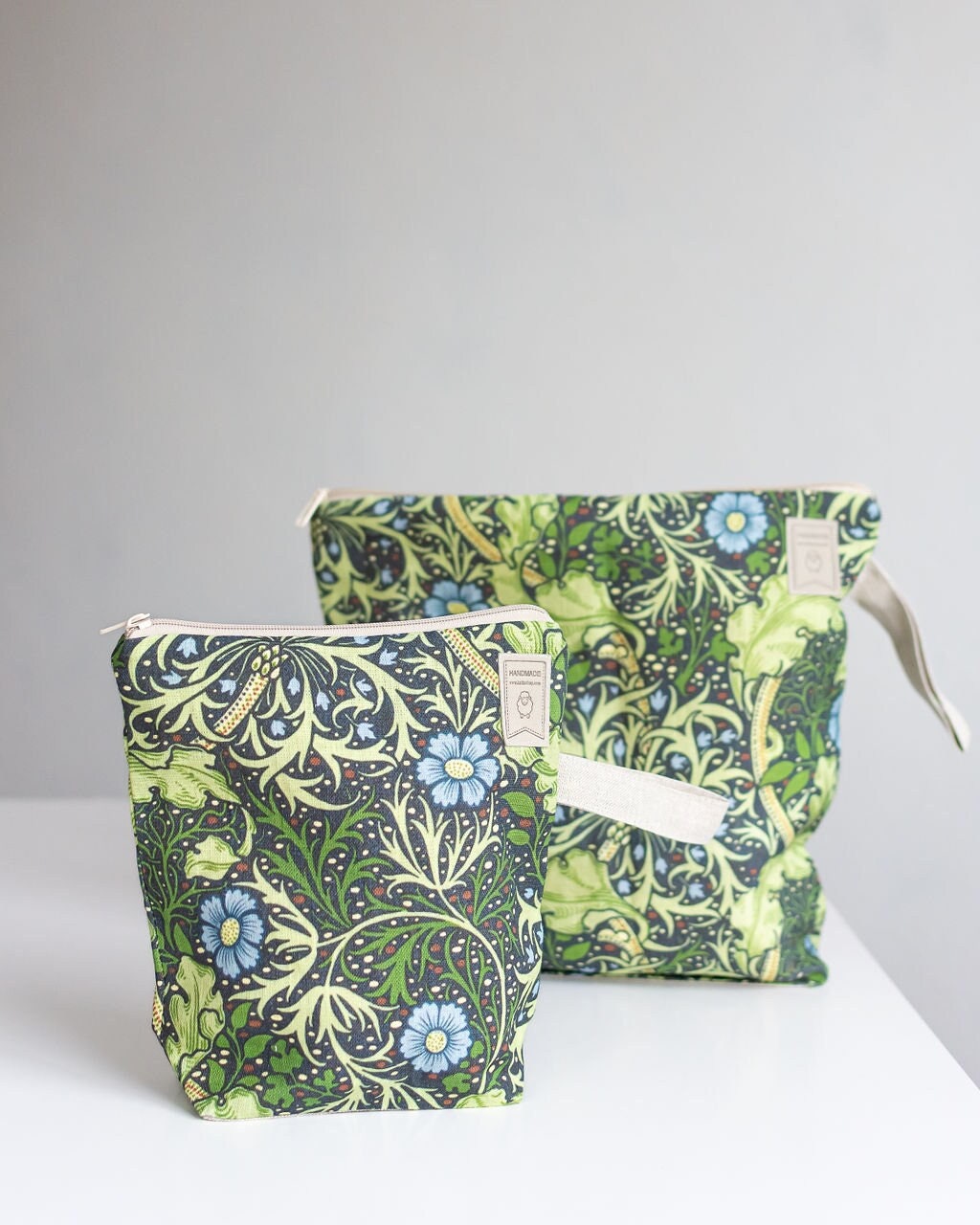 William Morris Seaweed Project Bag with zipper. Gift for knitter