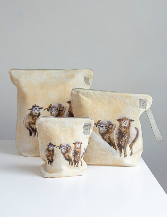 Project Bag with zipper with sheep print. Yarn organizer. Small, Medium or Large