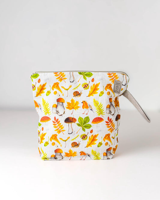 Project bag with mushrooms print. Work in progress Project Bag with zipper. Yarn organizer