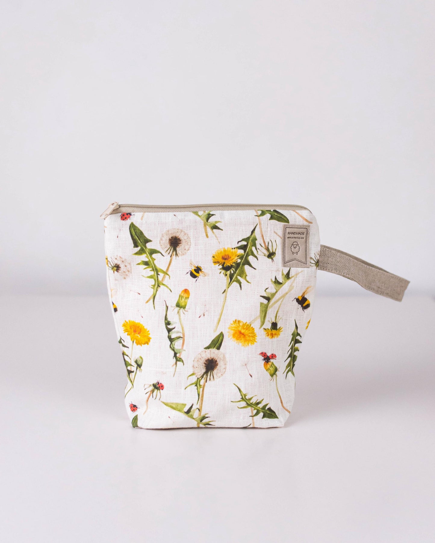 Project bag with Dandelions print. Work in progress Project Bag with zipper. Yarn organizer