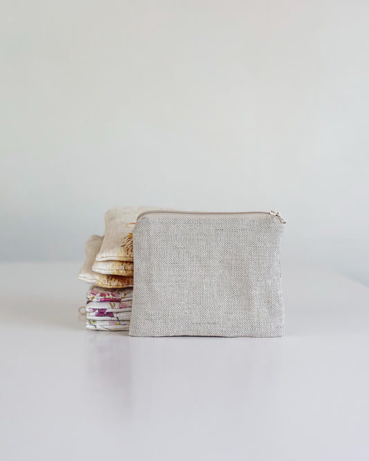 Purse with zipper, coin purse, sewing notions pouch, natural grey linen fabric.