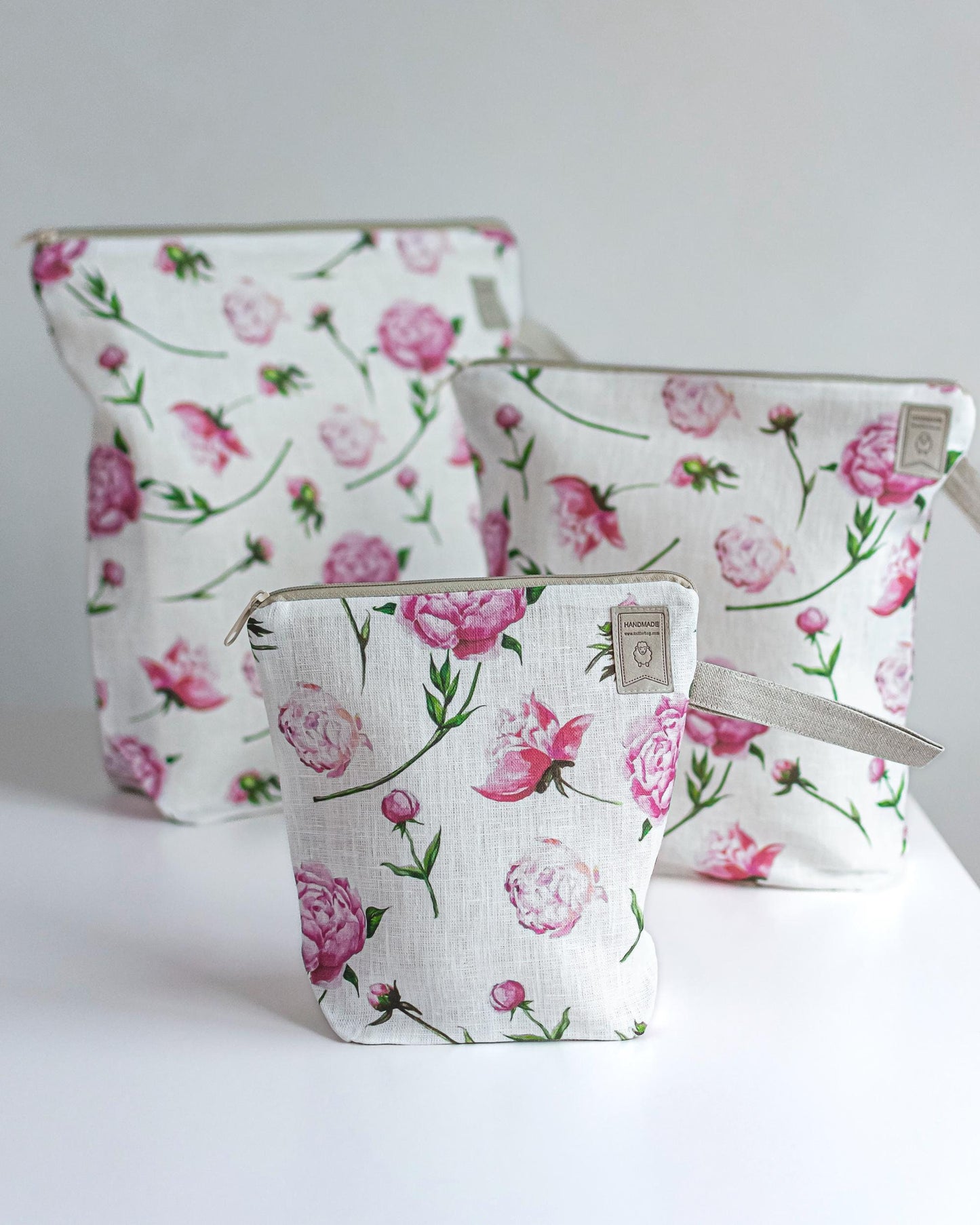Peony print project bag. Work in progress Project Bag with zipper. Yarn organizer